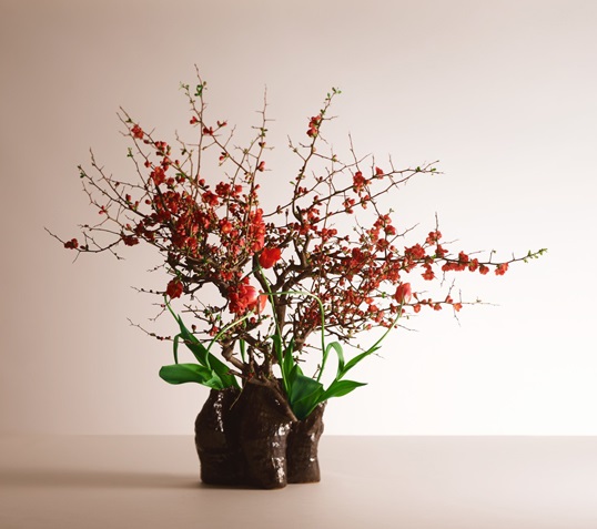 相模原市】花とのすなおな語り合い『生け花 草華流いけばな教室』